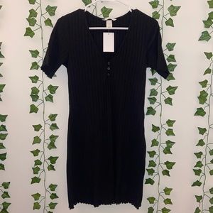 H&M black dress size medium